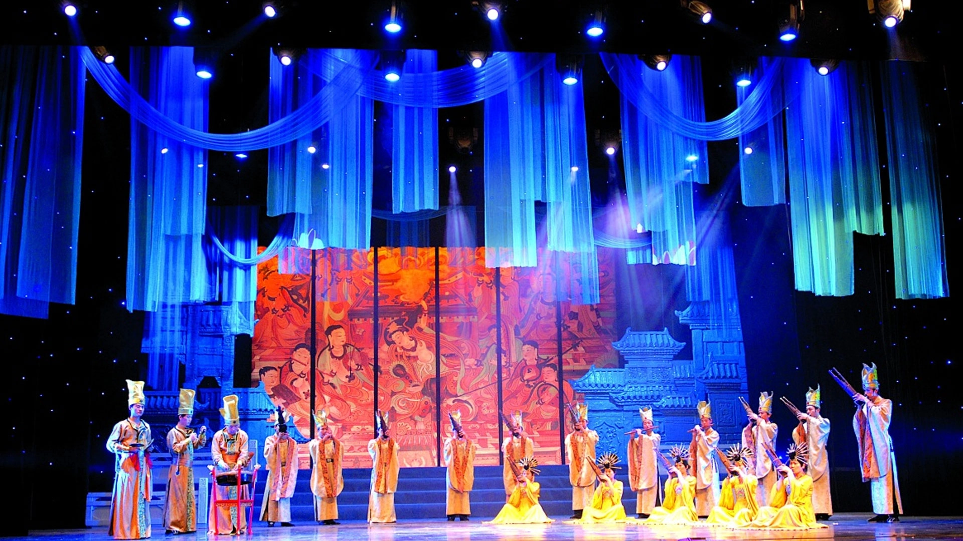 Precision Lighting for Theatrical Performance - VELLO